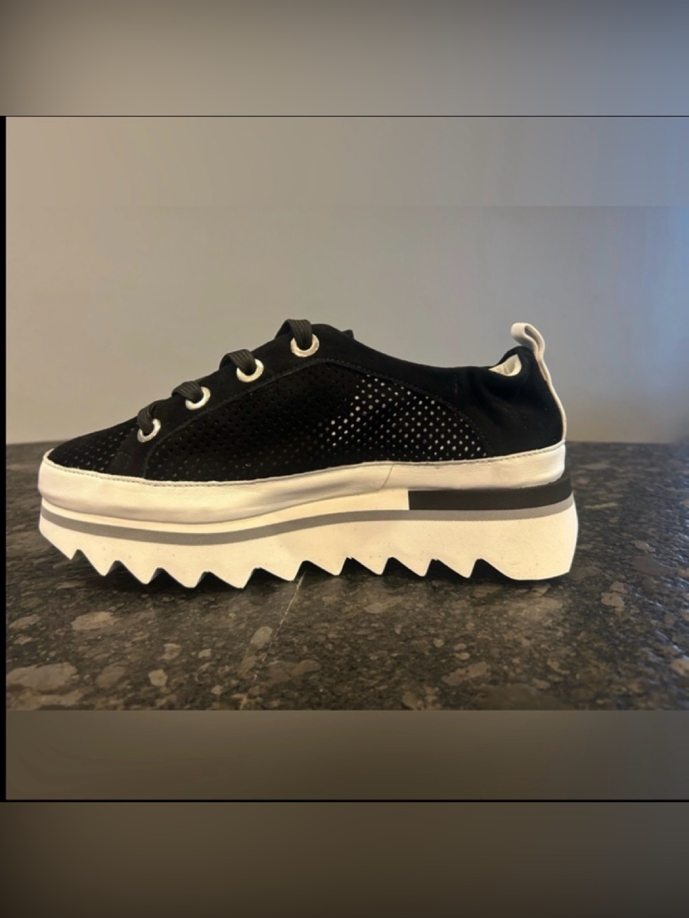 Softwaves Bliss Black Women's Platform Sneakers